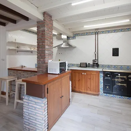 Santa Barbora, Casa A 3 Km De La Playa 펜션