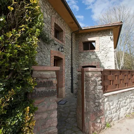 펜션 Santa Barbora, Casa A 3 Km De La Playa 라네스